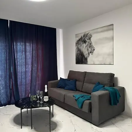 Natalia Costa Adeje (Tenerife)